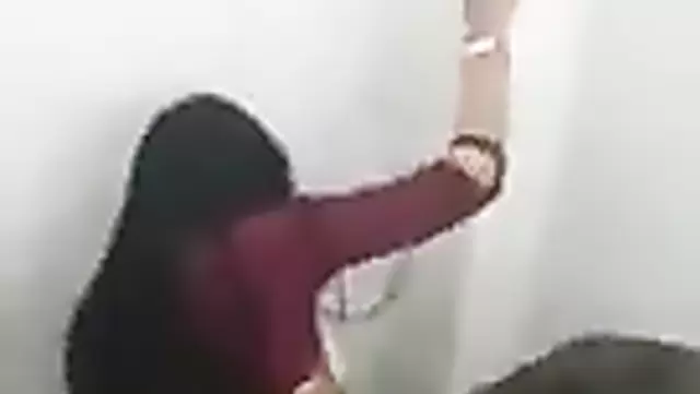 Узбечка трахнулась с другом в туалете